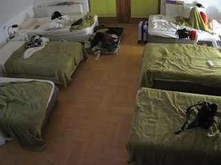 voyeurcam-julmodels-bed-6