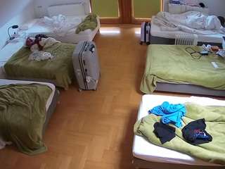 voyeurcam-julmodels-bed-6