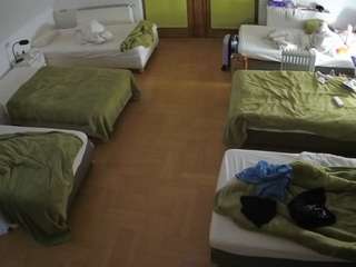 voyeurcam-julmodels-bed-6