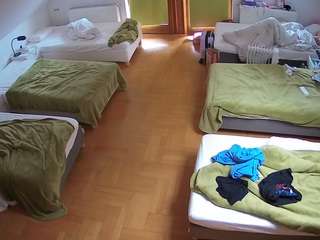 voyeurcam-julmodels-bed-6