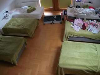 Julmodels Bedroom-D6 live webcam on Soda Cams