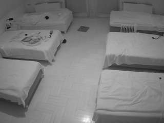 voyeurcam-julmodels-bed-6