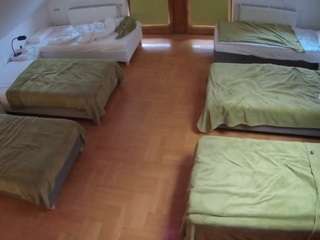 voyeurcam-julmodels-bed-6