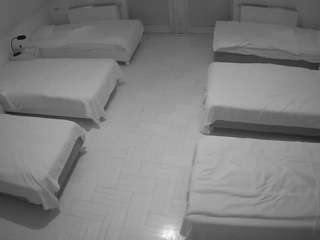 voyeurcam-julmodels-bed-6 webcam model