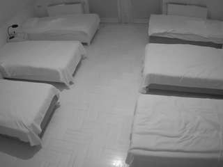 voyeurcam-julmodels-bed-6
