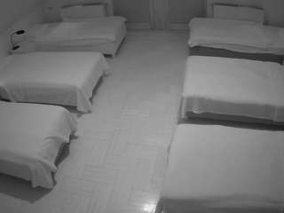 voyeurcam-julmodels-bed-6