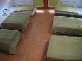voyeurcam-julmodels-bed-6