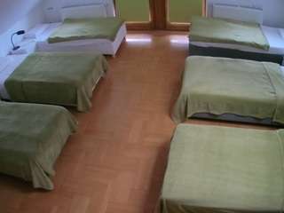 voyeurcam-julmodels-bed-6