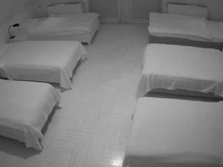 voyeurcam-julmodels-bed-6
