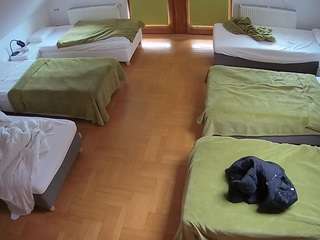 voyeurcam-julmodels-bed-6