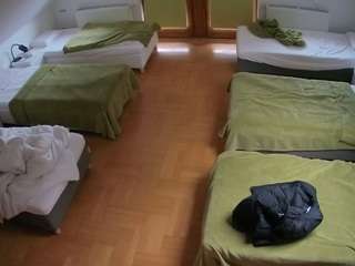 voyeurcam-julmodels-bed-6