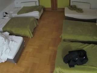 voyeurcam-julmodels-bed-6 webcam