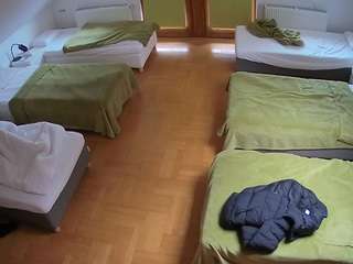 voyeurcam-julmodels-bed-6