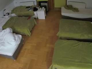 voyeurcam-julmodels-bed-6 webcam