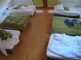 voyeurcam-julmodels-bed-6