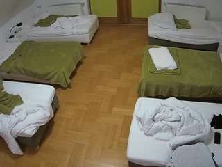 voyeurcam-julmodels-bed-6 webcam