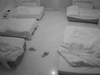 voyeurcam-julmodels-bed-6 webcam