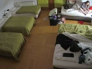 voyeurcam-julmodels-bed-6 webcam