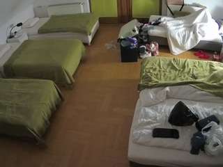 voyeurcam-julmodels-bed-6 webcam