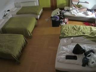voyeurcam-julmodels-bed-6 webcam