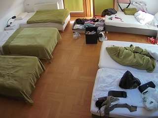 voyeurcam-julmodels-bed-6 webcam