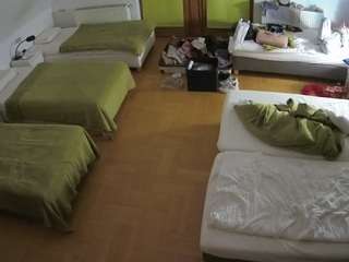 voyeurcam-julmodels-bed-6