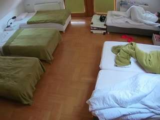 voyeurcam-julmodels-bed-6 webcam