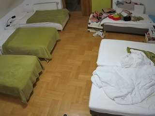 voyeurcam-julmodels-bed-6 webcam