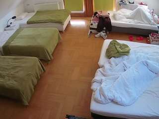 voyeurcam-julmodels-bed-6 webcam