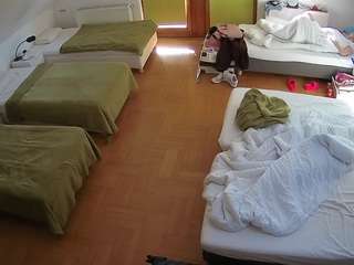 voyeurcam-julmodels-bed-6 webcam