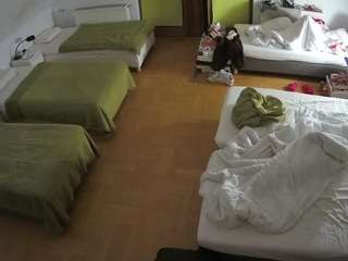 voyeurcam-julmodels-bed-6 webcam
