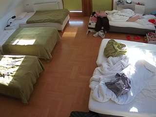 voyeurcam-julmodels-bed-6 webcam