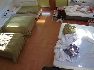 voyeurcam-julmodels-bed-6 webcam