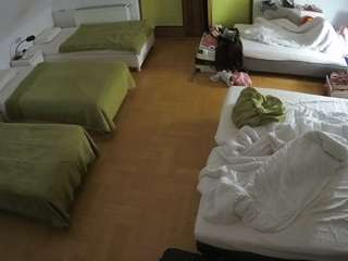 voyeurcam-julmodels-bed-6 webcam