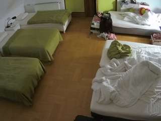 voyeurcam-julmodels-bed-6 webcam