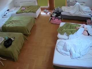 voyeurcam-julmodels-bed-6