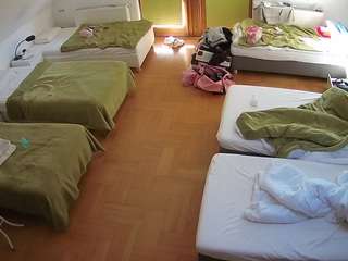 voyeurcam-julmodels-bed-6