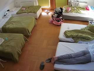 voyeurcam-julmodels-bed-6