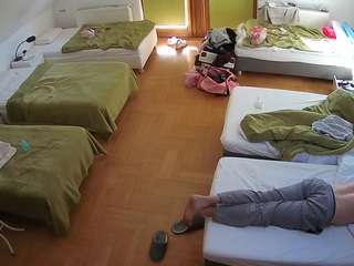 voyeurcam-julmodels-bed-6