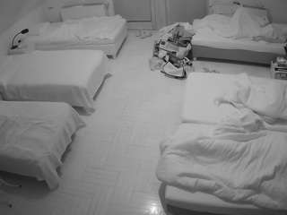 voyeurcam-julmodels-bed-6 webcam