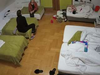 voyeurcam-julmodels-bed-6 webcam