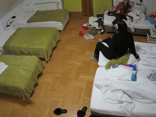 voyeurcam-julmodels-bed-6 webcam