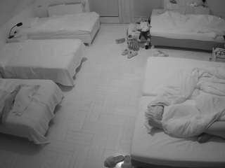 voyeurcam-julmodels-bed-6 webcam