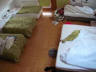voyeurcam-julmodels-bed-6