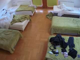 voyeurcam-julmodels-bed-6