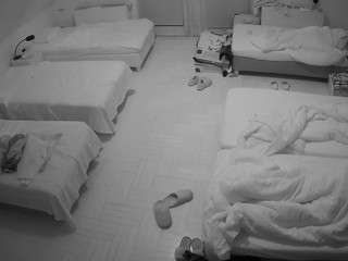 voyeurcam-julmodels-bed-6 webcam