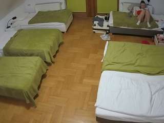 voyeurcam-julmodels-bed-6 webcam