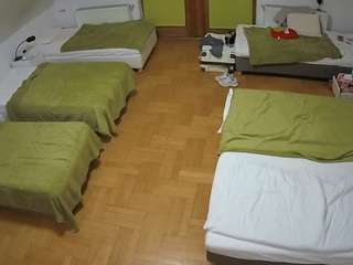 voyeurcam-julmodels-bed-6 webcam