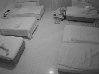 le modèle voyeurcam-julmodels-bed-6 est en webcam porno dans un show sur le site camsoda, il possède les tags suivants: flashing,hidden cam,julmodels house,no drinking,no smoking,perkytits,pov,sex,sexwebcam,hd