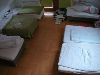 le modèle voyeurcam-julmodels-bed-6 est en webcam porno dans un show sur le site camsoda, il possède les tags suivants: flashing,hidden cam,julmodels house,no drinking,no smoking,perkytits,pov,sex,sexwebcam,hd